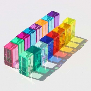 卸売 OEM カラフルなアクリル宝石キューブ 